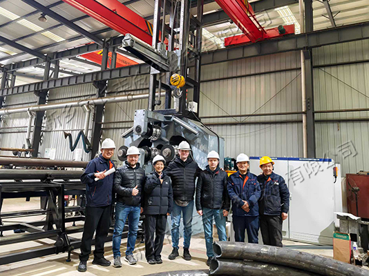 俄羅斯客戶壓力容器盤管機